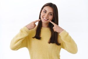 bonding vs veneers